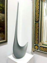 Load image into Gallery viewer, Contemporary Murano Glass Vase by Vivarini