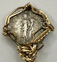 Load image into Gallery viewer, Emperor Trajan and Venus Coin