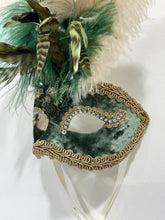 Load image into Gallery viewer, Feathered Venetian Mask