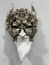 Load image into Gallery viewer, Diavolo Venetian Mask