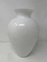 Load image into Gallery viewer, La Buan Vase by Venini