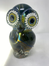 Load image into Gallery viewer, Murano Glass Owl