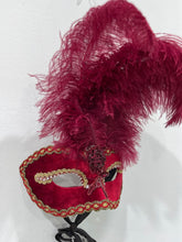 Load image into Gallery viewer, Rosalinda Feather Mask