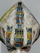 Load image into Gallery viewer, Beautiful Venetian Mask