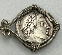 Load image into Gallery viewer, Gladiator and Roma, Goddess of Rome