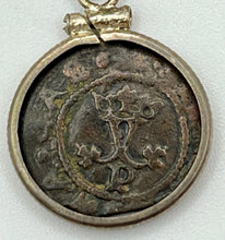 Load image into Gallery viewer, Columbus Era Spanish Coin