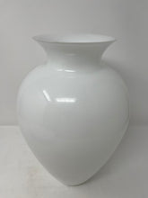 Load image into Gallery viewer, La Buan Vase by Venini