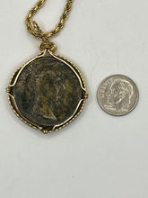 Load image into Gallery viewer, Roman Emperor Aurelianus Coin