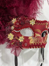 Load image into Gallery viewer, Daria Feather Mask