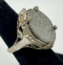 Load image into Gallery viewer, Ring with Coin of Emperor Severus