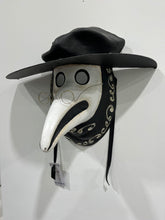 Load image into Gallery viewer, Doctor’s Plague Venetian Mask
