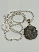 Load image into Gallery viewer, Jesus, King of Kings Coin