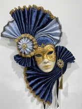 Load image into Gallery viewer, Gorgeous Fan Mask from Venice