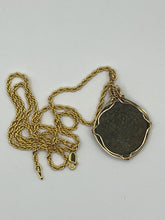 Load image into Gallery viewer, Spanish Shipwreck Coin Dated 1652