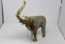 Load image into Gallery viewer, Oscar Zanetti - Elephant in Calcedonia Glass