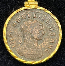 Load image into Gallery viewer, Emperor Aurelian Coin Pendant