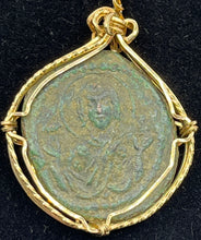 Load image into Gallery viewer, Beautiful Coin of Jesus and Mary