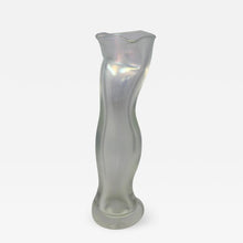 Load image into Gallery viewer, Fulvio Bianconi - Donna Vase by Venini