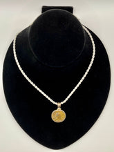 Load image into Gallery viewer, Cross and Image of Jesus Coin