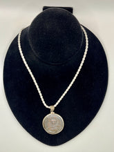 Load image into Gallery viewer, Jesus, King of Kings Coin