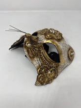 Load image into Gallery viewer, Venetian Cat Mask
