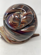 Load image into Gallery viewer, Murano Glass Snail