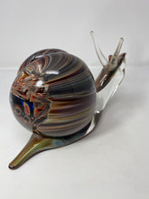 Load image into Gallery viewer, Murano Glass Snail