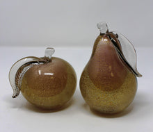 Load image into Gallery viewer, Vintage Alfredo Barbini Apple and Pear - a Pair