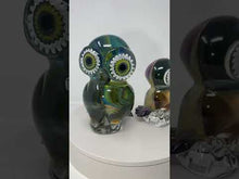 Load and play video in Gallery viewer, Murano Glass Owl
