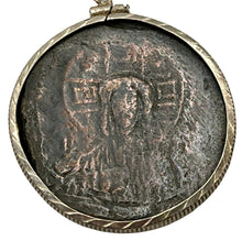 Load image into Gallery viewer, Jesus, King of Kings Coin
