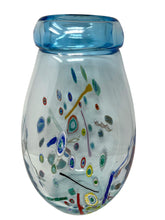 Load image into Gallery viewer, Beautiful Vintage Murano Glass Vase
