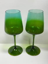 Load image into Gallery viewer, Venetian Wine Glasses a Pair
