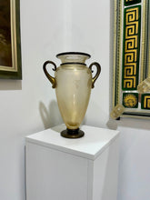 Load image into Gallery viewer, Gambaro &amp; Poggi - Classic Venetian Vase
