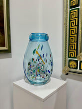 Load image into Gallery viewer, Beautiful Vintage Murano Glass Vase
