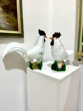 Load image into Gallery viewer, Oscar Zanetti - Murano Glass Rooster &amp; Hen by Zanetti
