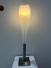 Load image into Gallery viewer, Tulip Murano Glass Table Lamp by Mazzega
