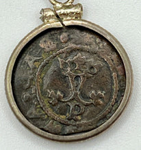 Load image into Gallery viewer, Columbus Era Spanish Coin
