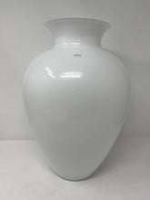 Load image into Gallery viewer, La Buan White Murano Glass Vase by Venini
