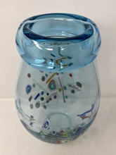 Load image into Gallery viewer, Beautiful Vintage Murano Glass Vase
