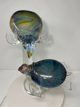 Load image into Gallery viewer, Murano Glass Turtles on a Stand
