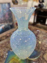 Load image into Gallery viewer, Vintage Murano Vase by Cenedese
