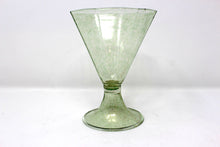 Load image into Gallery viewer, Vintage Green Murano Wine Glass

