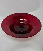 Load image into Gallery viewer, Murano Glass Centerpiece Vintage
