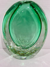 Load image into Gallery viewer, Tulle Green Vase by Seguso
