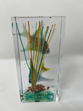 Load image into Gallery viewer, Paperweight Aquarium Made of Murano Glass
