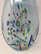 Load image into Gallery viewer, Beautiful Vintage Murano Glass Vase
