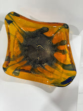 Load image into Gallery viewer, Murano Glass Dish by LaMurrina
