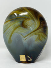 Load image into Gallery viewer, Paperweight by Murano’s Oscar Zanetti
