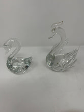 Load image into Gallery viewer, Vintage Murano Glass Swans Seguso
