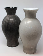 Load image into Gallery viewer, Vaso Lucenti Vase by Venini
